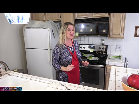 ❤️ Ibu tiri memerah susu dia di dapur sebelum kencannya Porno vk pada kami id.basseyn-vsem.ru ❤