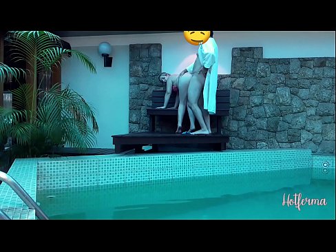 ❤️ Bos mengundang pelayan ke kolam renang, tetapi tidak bisa menahan panas Porno vk pada kami id.basseyn-vsem.ru ❤